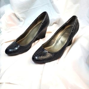 Bandolino Black Snake Print Platform Wedge Heel